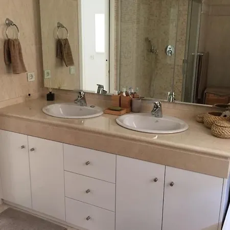 Splendid With Sea View Estepona